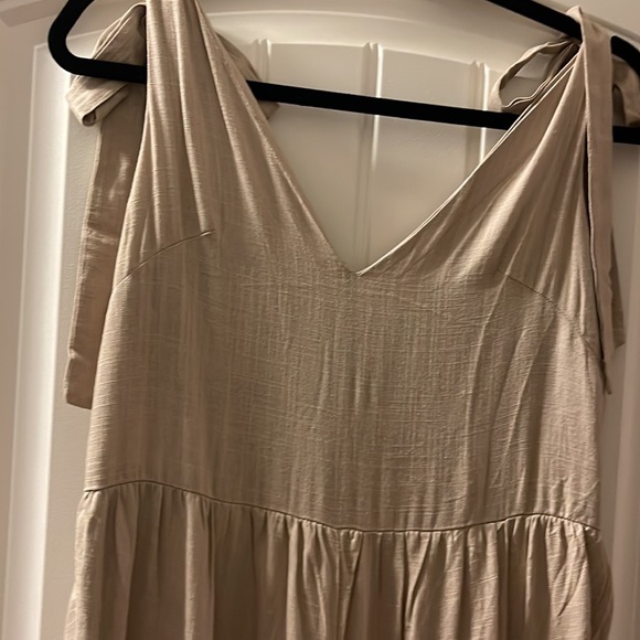 SHEIN pant romper cute one worn once. - Picture 9 of 9